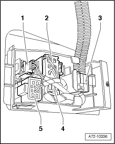 Audi Q5. A72-10336