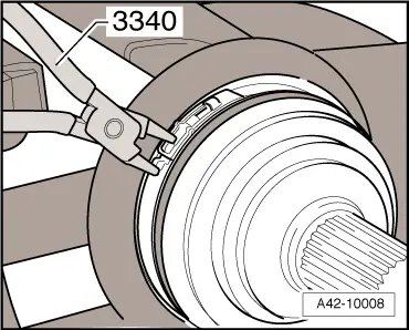 Audi Q5. A42-10008