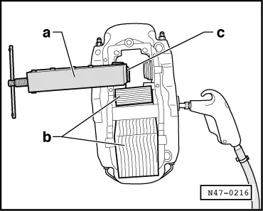 Audi Q5. N47-0216