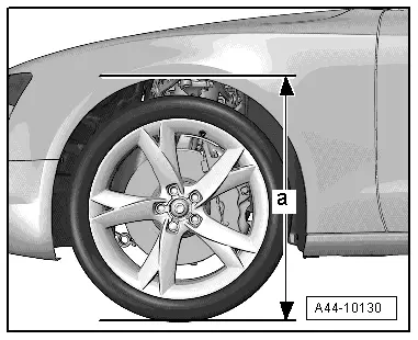 Audi Q5. A44-10130