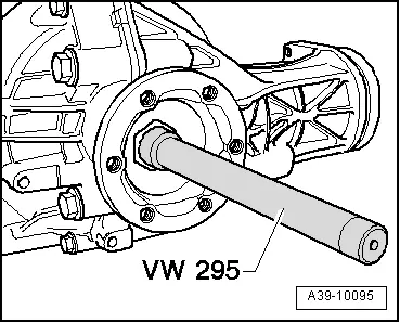 Audi Q5. A39-10095