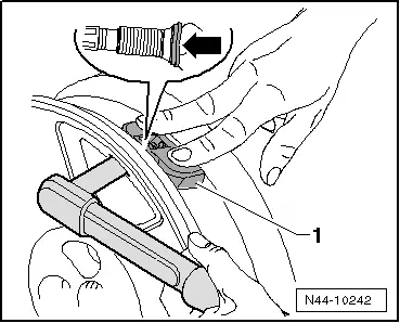 Audi Q5. N44-10242