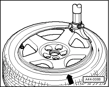 Audi Q5. A44-0088