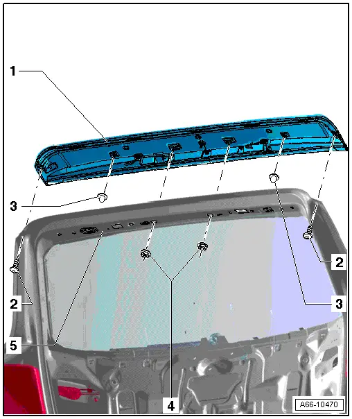 Audi Q5. Overview - Spoiler