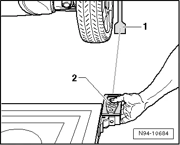 Audi Q5. N94-10684