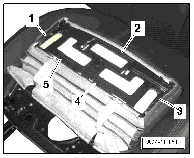 Audi Q5. A74-10151