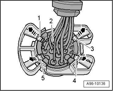 Audi Q5. A96-10136